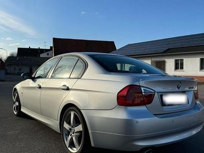 Gebraucht BMW 320 150 PS (110 kW) 2006 Silber Limousine
