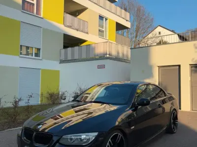 Gebraucht BMW 325 Cabriolet Comfort Edition 207 PS (152 kW) 2013 Schwarz Cabrio