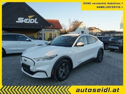 Weiß Gebraucht 2022 Ford Mustang Mach-E Extended Range SUV | 19.990 € (Guter Preis)