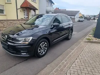 Gebraucht VW Tiguan Sound 150 PS (110 kW) 2017 Schwarz SUV