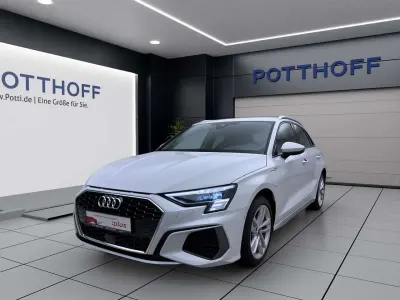 Second-hand Audi A3 S-Line 150 CP (110 kW) 2024 Alb Berlinǎ