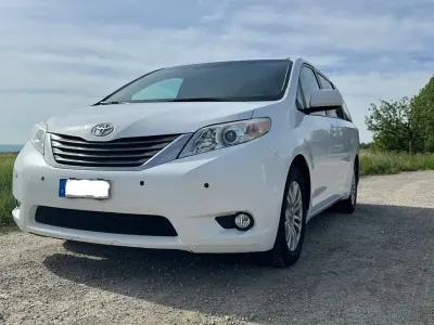 Gebraucht Toyota Sienna XLE 266 PS (195 kW) 2012 Weiß Van / Kleinbus