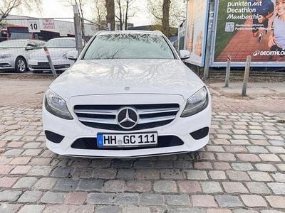 Gebraucht Mercedes C220 194 PS (142 kW) 2019 Weiß Kombi