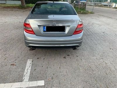 Mercedes C280