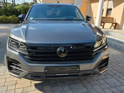 Używany VW Touareg Style 421 KM (309 kW) 2019 Szary SUV