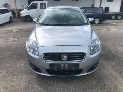 Gebraucht Fiat Croma Active 140 PS (102 kW) 2009 Grau Limousine