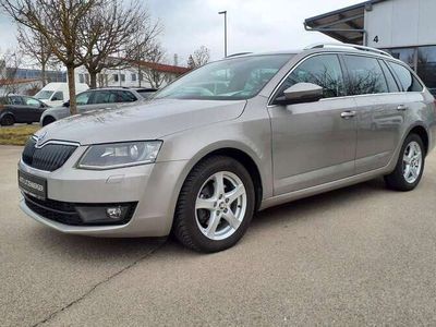 gebraucht Skoda Octavia Combi 1.4 TSI Elegance Pano Xen Nav AHK