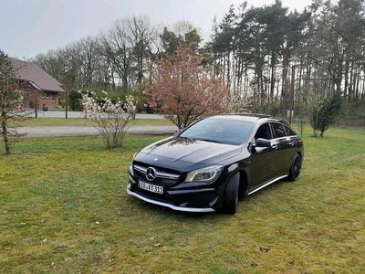 Mercedes CLA45 AMG