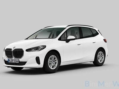 Alpinweiss iii Gebraucht 2022 BMW 218 Luxury Line Van / Kleinbus | 19.999 € (Fairer Preis)