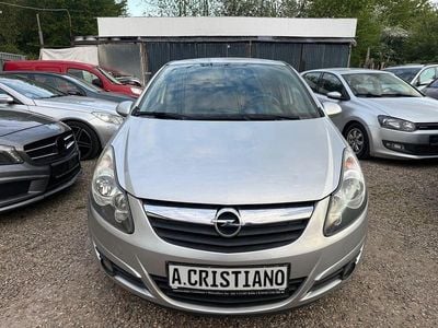 Używany Opel Corsa Edition 101 KM (74 kW) 2010 Srebrny Hatchback