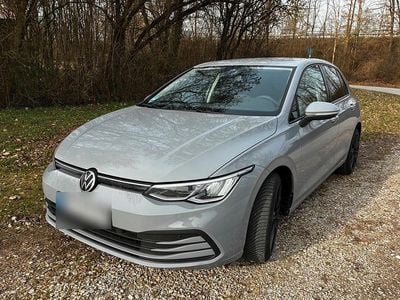 Gebraucht VW Golf VII Life 150 PS (110 kW) 2021 Grau Kleinwagen