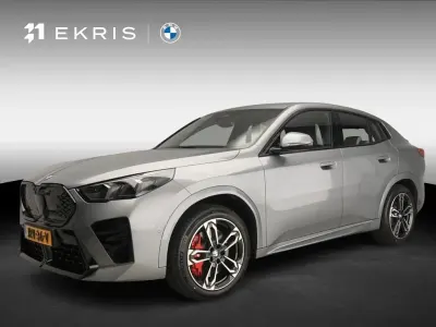 Gebraucht BMW iX2 M Sport 150 kW (204 PS) 2025 Grau SUV