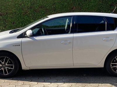 Toyota Auris Hybrid