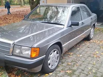 Gebraucht Mercedes 190 75 PS (55 kW) 1990 Braun Limousine