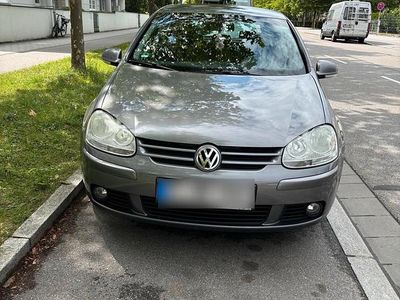 Usata VW Golf V 2007 Argento Berlina