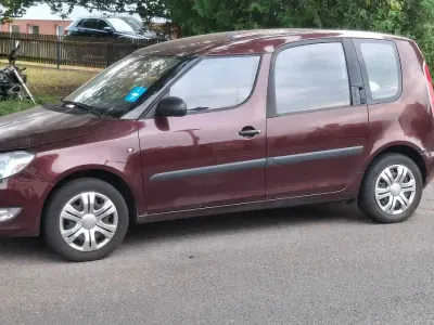 Gebraucht Skoda Roomster 86 PS (63 kW) 2011 Rot Van / Kleinbus