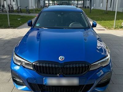 gebraucht BMW 320 i xDrive M Sport/Laser/Glasdach/50 Jahre