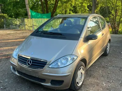 Gebraucht Mercedes A150 95 PS (69 kW) 2004 Gold Kleinwagen