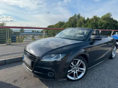 Gebraucht Audi TT Roadster 160 PS (117 kW) 2014 Grau Cabrio