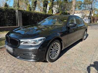 Second-hand BMW 730 265 CP (194 kW) 2017 Negru Berlinǎ
