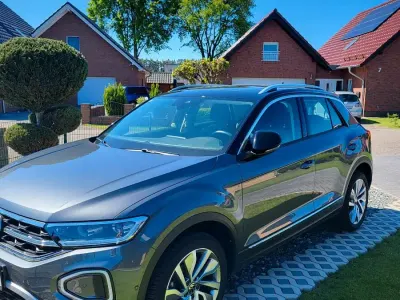 Gebraucht VW T-Roc 150 PS (110 kW) 2022 Grau SUV