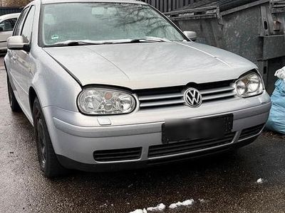 Gebraucht VW Golf IV 101 PS (74 kW) 2000 Silber Kleinwagen