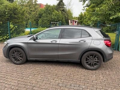 Mercedes GLA250