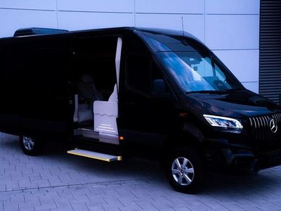 Usata Mercedes Sprinter 190 CV (139 kW) 2025 Nero Furgone