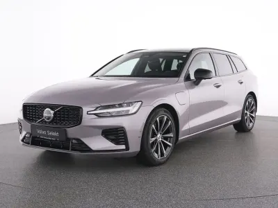 Gebraucht Volvo V60 Plus 349 PS (256 kW) 2025 Silber Kombi