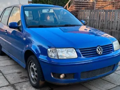 Brugt VW Polo 50 HK (36 kW) 2001 Blå Hatchback