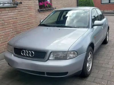 Gebraucht Audi 80 101 PS (74 kW) 1996 Silber Limousine