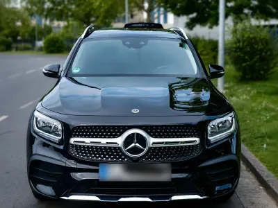Gebraucht Mercedes GLB180 AMG line 136 PS (100 kW) 2023 Schwarz SUV