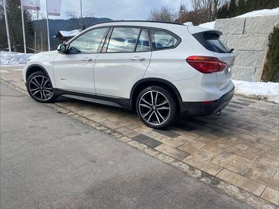 Gebraucht BMW X1 140 PS (102 kW) 2017 Weiß SUV