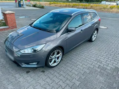 Gebraucht Ford Focus Business Edition 150 PS (110 kW) 2015 Grau Kombi