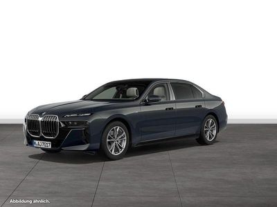 Gebraucht BMW 740 Comfort Edition 299 PS (219 kW) 2025 Dravitgrau metallic Limousine