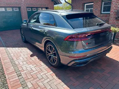 Gebraucht Audi Q8 286 PS (210 kW) 2019 Grau SUV