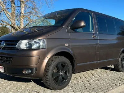 Używany VW T5 Comfortline 140 KM (102 kW) 2010 Brązowy Van