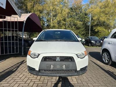 Gebraucht Mitsubishi Colt Invite 95 PS (69 kW) 2009 Weiß Kleinwagen