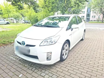 Gebraucht Toyota Prius 136 PS (100 kW) 2009 Weiß Kleinwagen