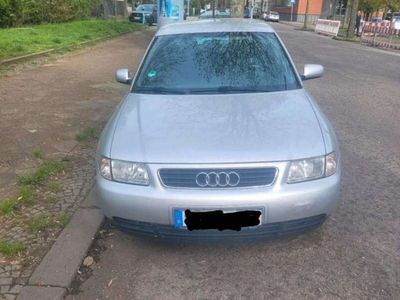 gebraucht Audi A3 1.6i Pack Attraction