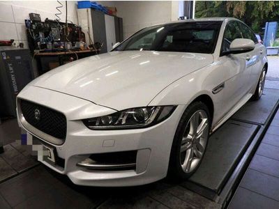 gebraucht Jaguar XE 20d AWD Aut. R-Sport