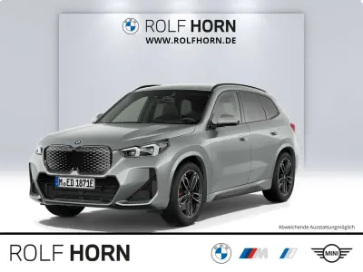 Neu BMW iX1 M Sport 150 kW (204 PS) 2026 Spacesilber metallic SUV