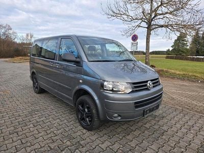 Grau Gebraucht 2010 VW Caravelle Van / Kleinbus | 12.000 € (Fairer Preis)