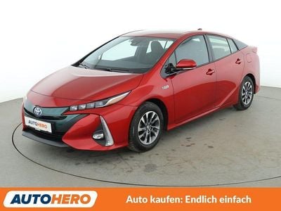 Gebraucht Toyota Prius Comfort 122 PS (89 kW) 2018 Rot Kleinwagen