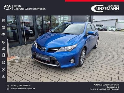 Gebraucht Toyota Auris Hybrid Edition 136 PS (100 kW) 2013 Blau Limousine
