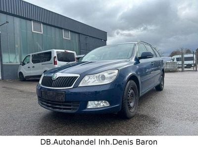 Gebraucht Skoda Octavia Family 140 PS (102 kW) 2012 Blau Kombi
