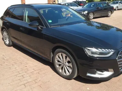 Gebraucht Audi A4 Advanced 204 PS (150 kW) 2020 Schwarz Kombi