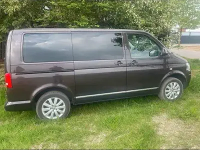 Gebraucht VW Multivan 179 PS (131 kW) 2011 Andere farben Van / Kleinbus