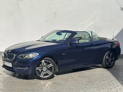 Usata BMW 220 Sport Line 190 CV (139 kW) 2016 Blu Cabrio