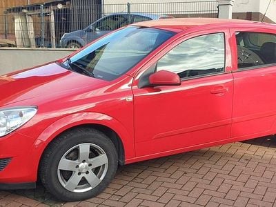Gebraucht Opel Astra 140 PS (102 kW) 2009 Rot Limousine